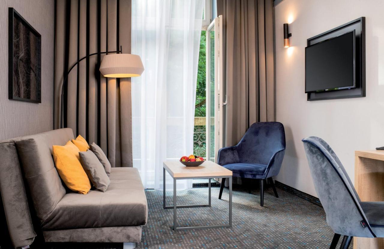 Leonardo Boutique Old Town 3*